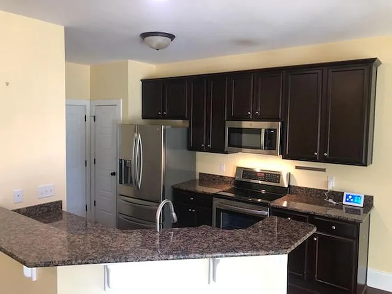 142 Candlewood Dr — Photo 6