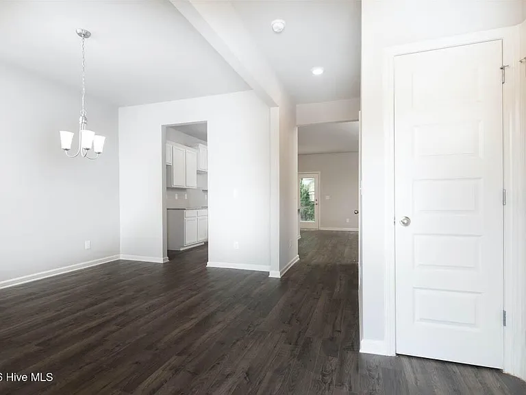 1151 Button Buck Ln — Photo 2