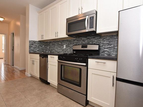 2nd image of 373 W 126th St APT 3B