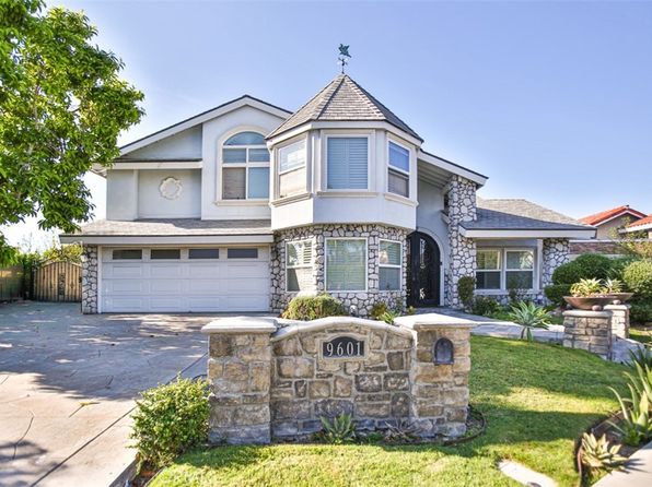 9601 Rindge Cir