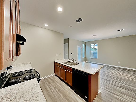 5th image of 1014 Loma Mesa