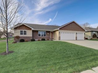 408 Monroe St, Beaver Dam, WI 53916