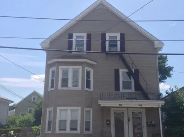 103 Robinson Ave Floor 2, Pawtucket, RI 02861