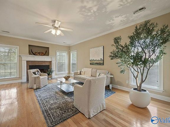 5th image of 316 Stoneham Way