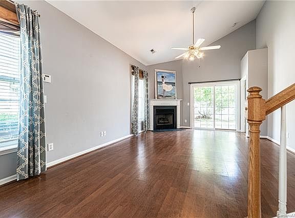 4th image of 743 Shellstone Pl