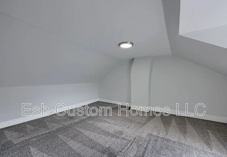 611 S Prince St — Photo 38