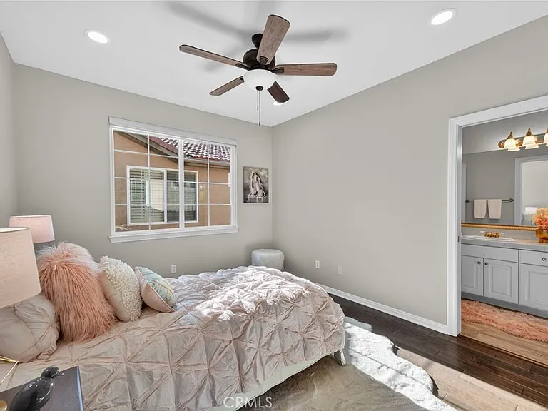 20800 Campania Ln — Photo 56