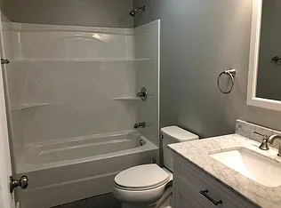 1008 E Palmer St — Photo 5