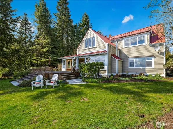 9575 NE Shipping Lane, Kingston, WA 98346