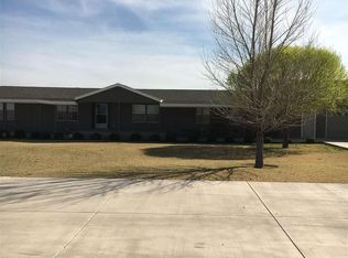 97 E Cottonwood Rd, Artesia, NM 88210
