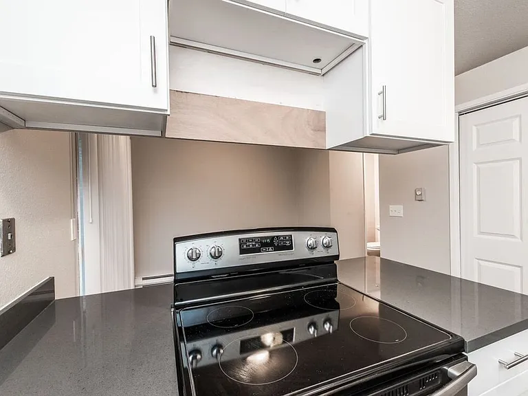 Devonshire Townhomes — Photo 1