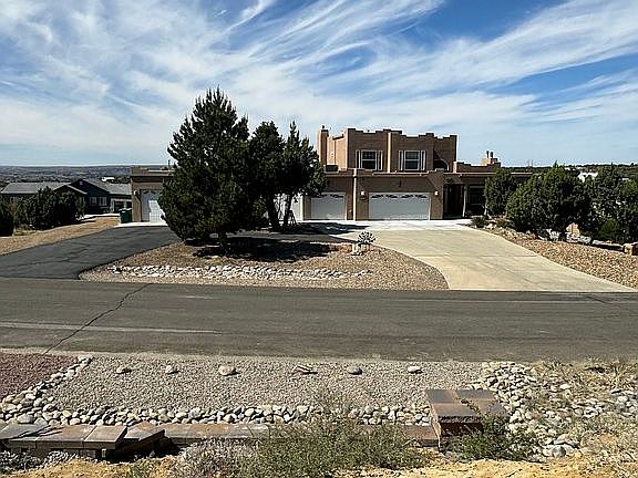3rd image of 7601 Las Brisas Trl