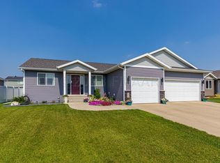 2315 Harbor Ln W, West Fargo, ND 58078