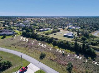 748 Mirror Lakes Dr, Lehigh Acres, FL 33974