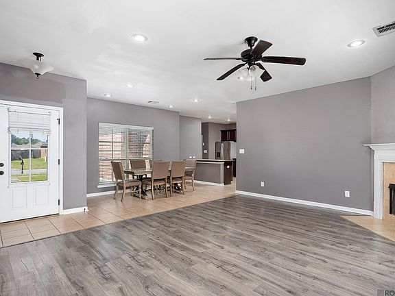 5th image of 23288 Conifer Dr