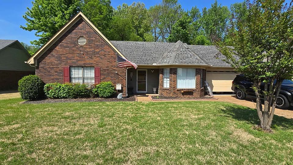 1st image of 3821 Westridge Dr