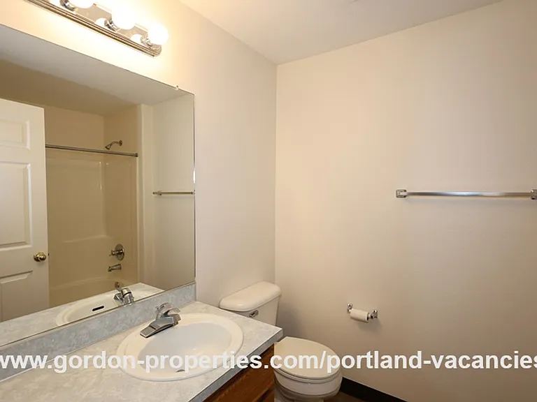 5254 SE 73rd Ave — Photo 27