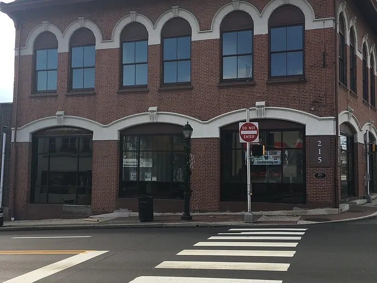 215 York Road — Photo 1