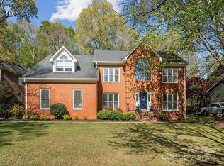 1900 Dugan Dr, Charlotte, NC 28270