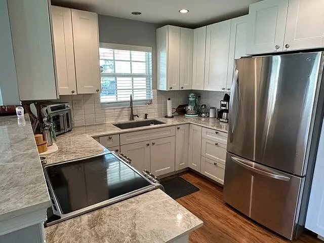 4585 NW 3rd St #D — Photo 13