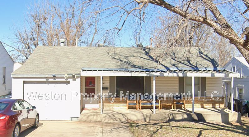 1st image of 2477 NW 40th St