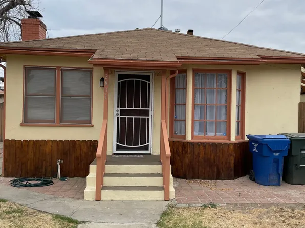 2801 Peerless Ave APT A, Bakersfield, CA 93308