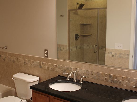 5th image of 3014 Camden Dr #1