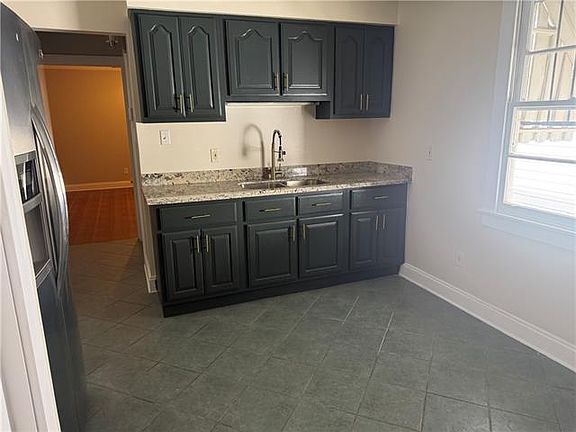 4th image of 2518 Onzaga St
