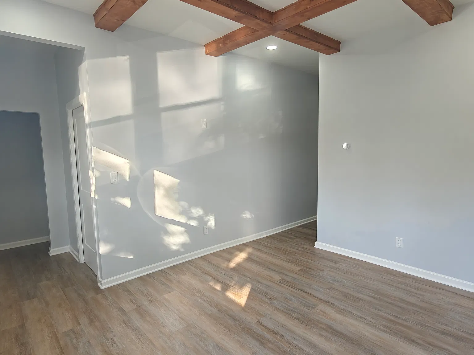 3 bed, $1,800 — Photo 4