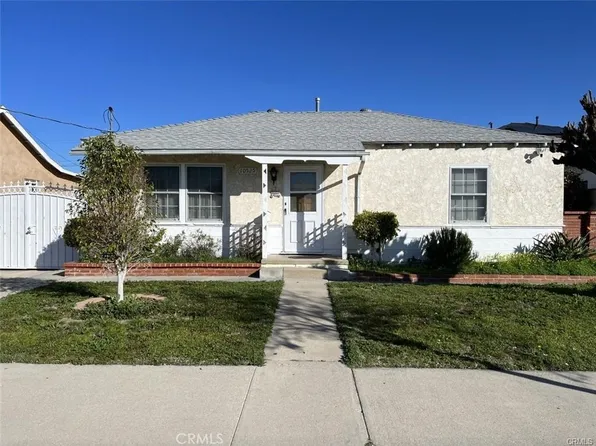 10525 Lanark St, Sun Valley, CA 91352