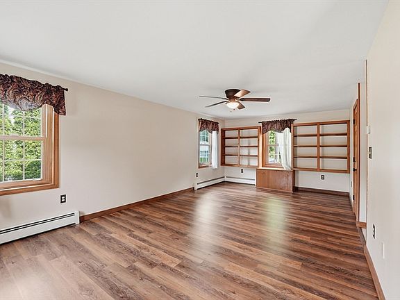 5th image of 28 Camile Rd