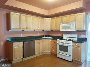 513 Locust St, Beverly, NJ 08010