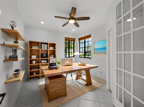 2742 Kinsington Cir #24-1, Weston, FL 33332