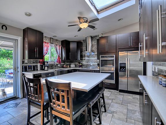 5th image of 7928 Churchill Ave