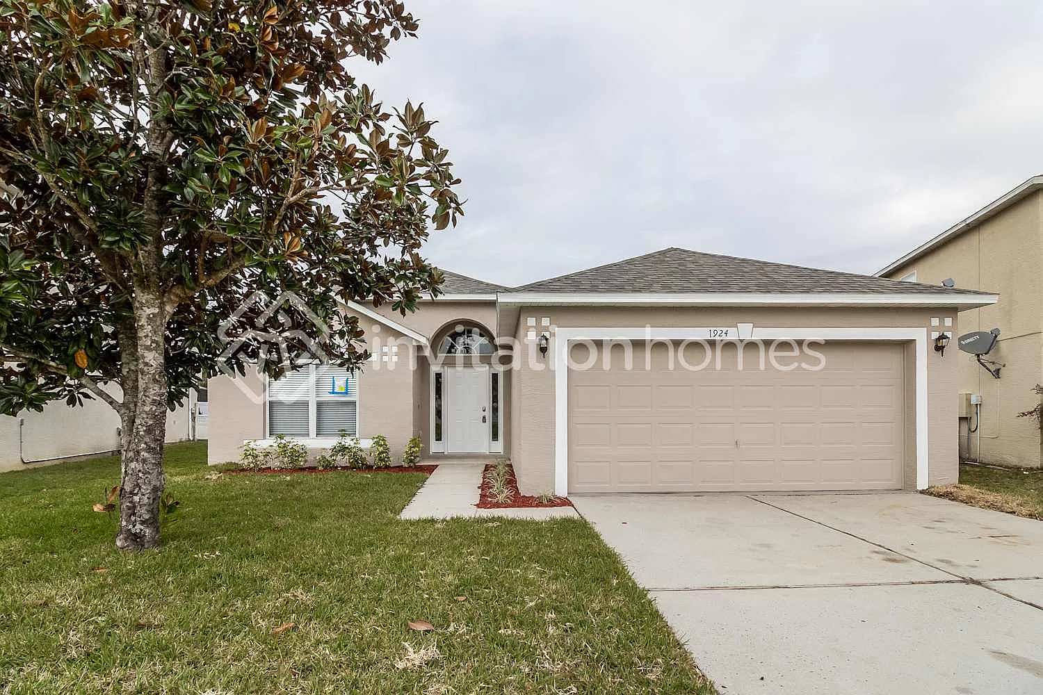 1924 Corner Glen Dr Orlando, FL 32820 — Photo 1