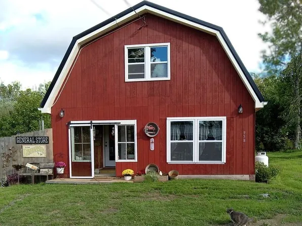 958 Main St, Calais, ME 04619