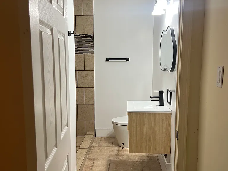 478 Josephine St — Photo 18