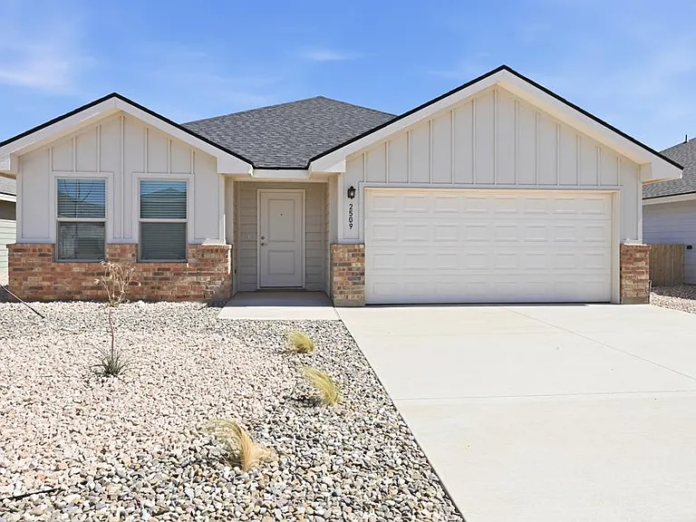 2509 S County Rd #1100 — Photo 1