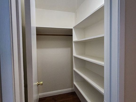 5th image of 30 N 13th St APT 17