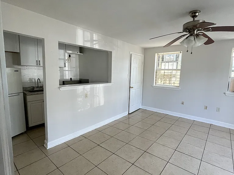 4000 Prytania St #B — Photo 1