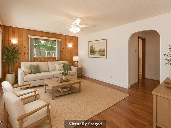 5th image of 404 8th St N
