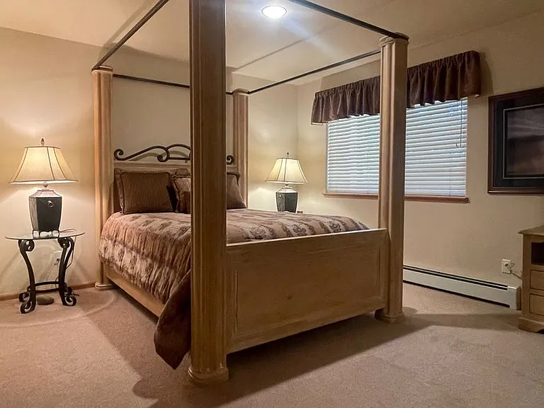 198 Country Club Dr #24 — Photo 4