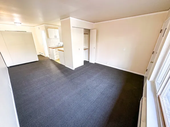 Sadie Ann Apartments, 307 N 45th St APT 9, Seattle, WA 98103