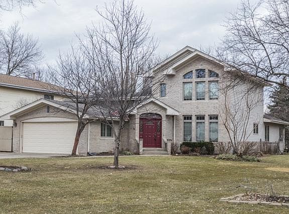 2nd image of 1011 Lakewood Dr