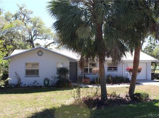 8512 E Muir Pl, Inverness, FL 34450