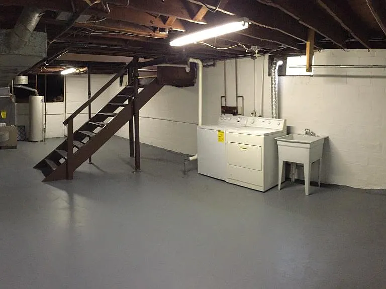 Perfect basement for many projects. Washer/dryer, laundry sink, new heating and cooling system. Very dry, neat and tidy.