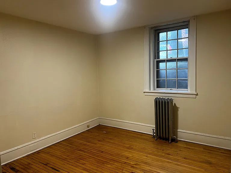 370 Maple St #D — Photo 10