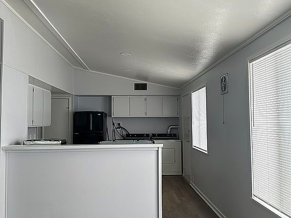 5th image of 26 Clubhouse Dr