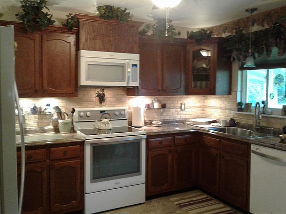 5th image of 12 Monticello Dr #B