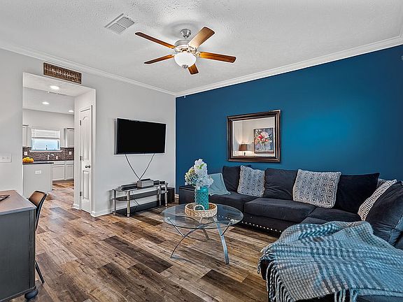 5th image of 3725 Selina Dr